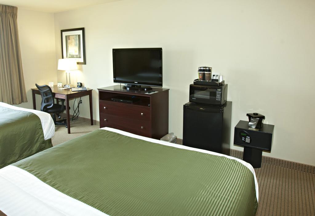 Cobblestone Inn & Suites - Langdon Eksteriør billede